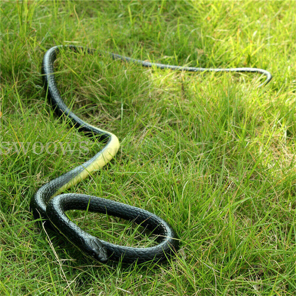 NEW 1.3M Rubber Snakes Realistic Trick Simulation Whimsy Fake Garden Pretend Toy